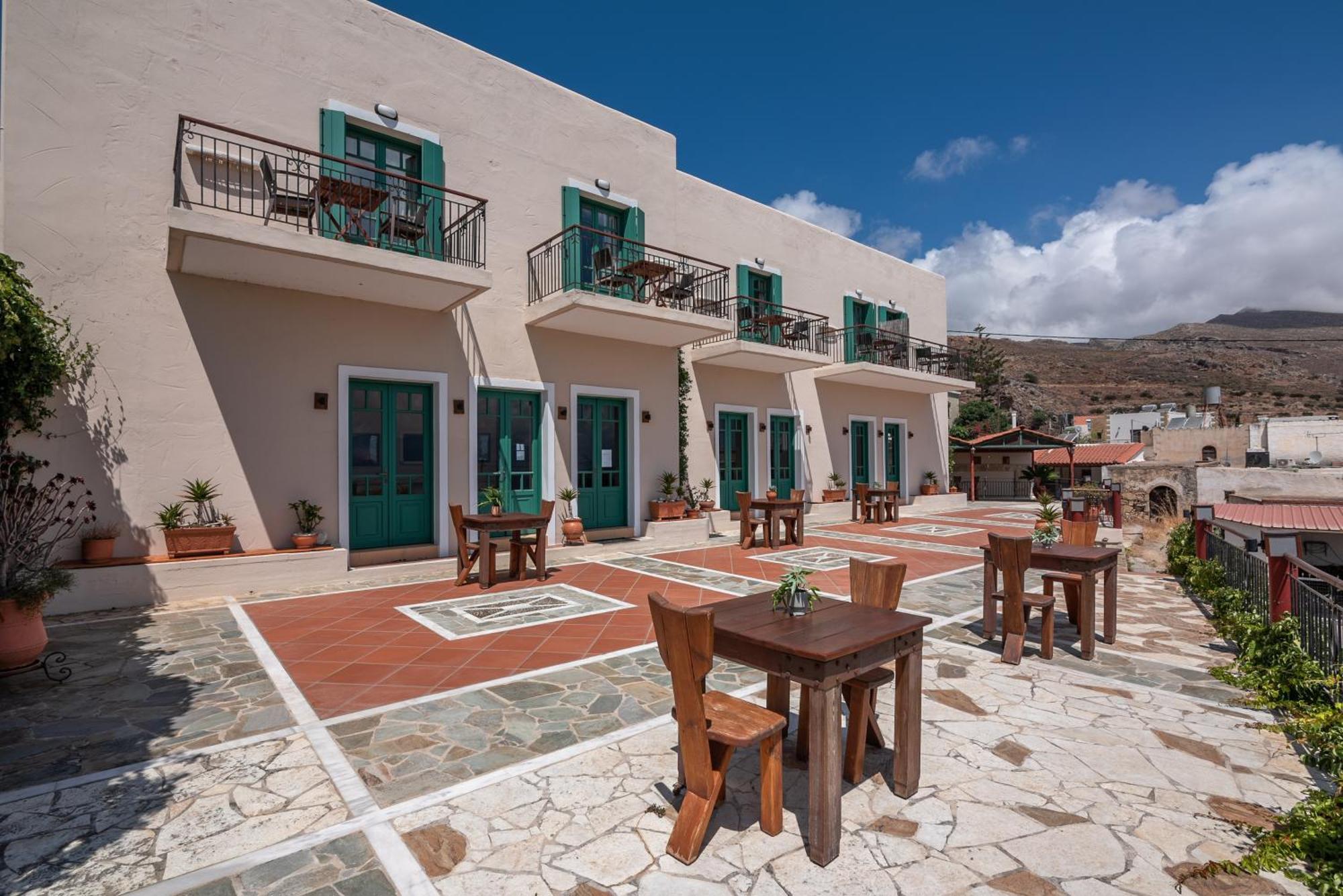Kaliviani Traditional Hotel 키사모스 외부 사진